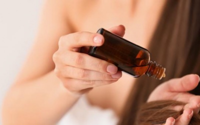4 loại dầu dưỡng cho mái tóc chắc khỏe