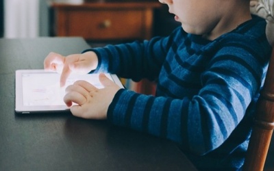 Kỹ năng thiết yếu cha mẹ cần dạy con trong thời đại số