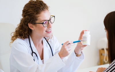 Có những loại thuốc nào điều trị run tay chân tốt?