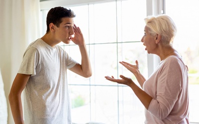 Tử vi Chủ nhật (25/12/2022): Bọ Cạp không nên ngại các cuộc tranh cãi