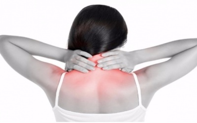 Thường xuyên đau cổ nguyên nhân từ đâu?