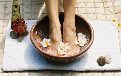 Lợi ích khi ngâm chân và một số lưu ý khi thực hiện