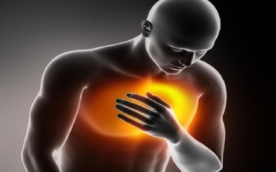 Đau ngực do viêm khớp hay do bệnh tim mạch?