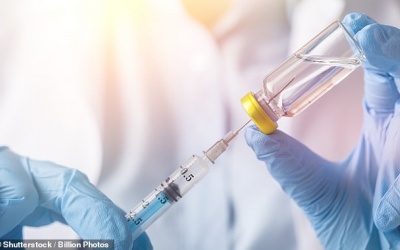 BioNTech thử nghiệm thuốc điều trị và vaccine ung thư công nghệ mRNA tại Anh