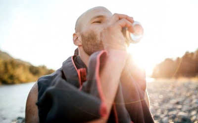 Uống 1 lon soda/ngày làm tăng nguy cơ hói đầu ở nam giới