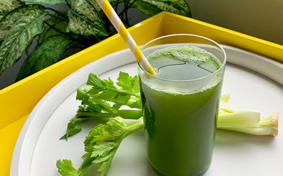 Uống gì để đẩy lùi tình trạng đầy hơi?