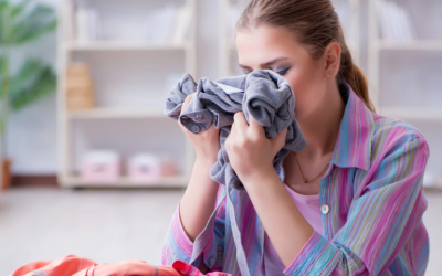 Mẹo giúp quần áo nhanh khô, tránh mùi trong ngày nồm ẩm