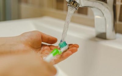 Cách bảo quản và vệ sinh bàn chải đánh răng