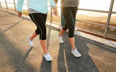 Đi bộ thế nào để kiểm soát cân nặng?