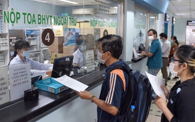 Tăng lương cơ sở, chế độ bảo hiểm y tế năm 2023 có gì thay đổi?