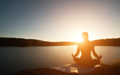 365 khoảnh khắc tâm thiền: Cho đi dễ, nhận lại khó