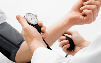 Tăng huyết áp ảnh hưởng đến não và thận thế nào?