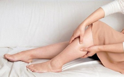 Người bệnh suy tim bị phù chân phải làm sao?