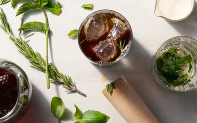 Tại sao bạn nên thêm một số loại gia vị vào ly cà phê?