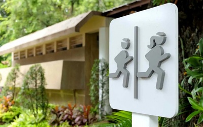 Người mắc bàng quang tăng hoạt lưu ý gì khi đi du lịch?