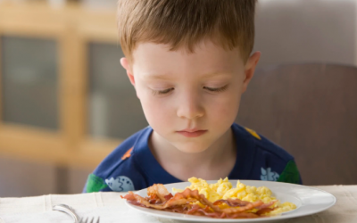 Mùa Hè, trẻ lười ăn phải làm sao?