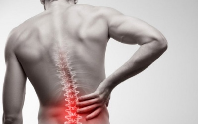 Bị đau lưng dưới, đừng chủ quan!