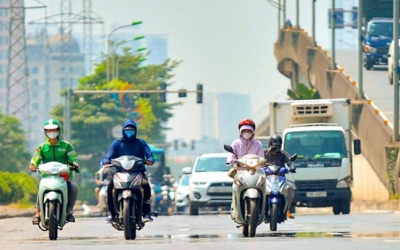 Bắc Bộ nắng nóng, Nam Bộ mưa to chiều tối