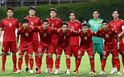 HLV Troussier trao cơ hội cho Công Phượng, Quang Hải