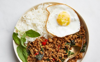 Cách làm thịt xào húng quế - món ngon xứ sở Chùa Vàng