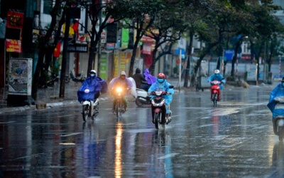 Bắc Bộ và Nam Bộ có mưa dông chiều tối