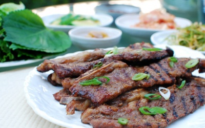 Sườn nướng kiểu Hàn chiêu đãi gia đình ngày cuối tuần