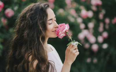 Cách giữ mái tóc thơm tho suốt cả ngày