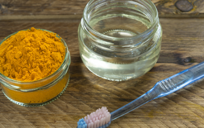 Mẹo dùng dầu dừa hỗ trợ làm trắng răng