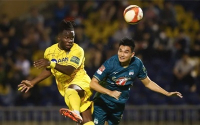 V.League 2023: Cựu vương chống xuống hạng và lý do 'sức khỏe tài chính'