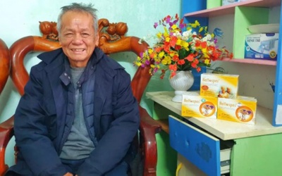 Bí quyết thoát liệt nửa người sau tai biến của cụ ông U80