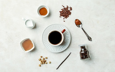 9 nguyên liệu tốt cho sức khỏe có thể pha cùng cà phê