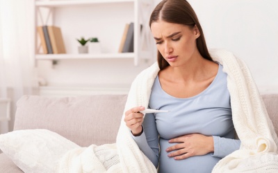 Hướng dẫn bà bầu cách xử trí khi bị sốt