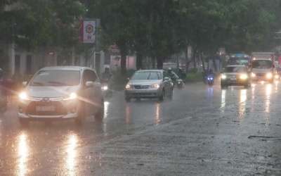 Bão Doksuri hướng vào Biển Đông, Nam Bộ mưa dông