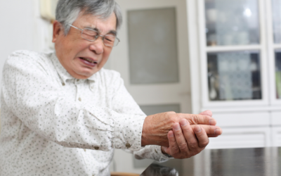 Làm cách nào để giảm tình trạng đau nhức xương khớp?