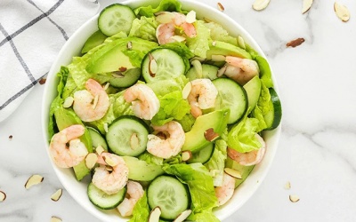 Salad tôm đơn giản cho tối ngày Hè