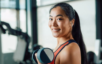 Muốn làn da khỏe đẹp, hãy thử tập tạ