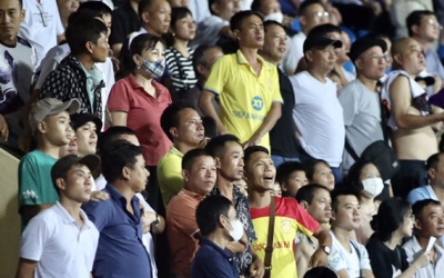 'Khi cầu thủ thứ 12 không chỉ rời sân sớm!“