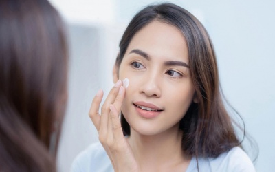 Da dầu nên dưỡng ẩm thế nào?