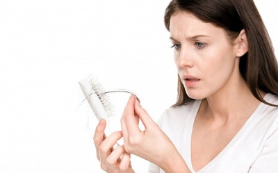 Cách khắc phục rụng tóc tiền mãn kinh