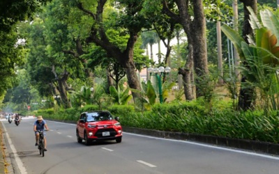 Cả nước ngày nắng gián đoạn, đêm mưa