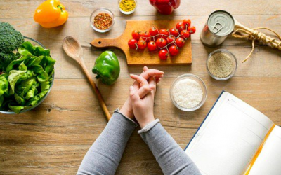 Người bị u nang buồng trứng kiêng ăn gì?