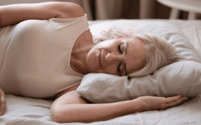 Tư thế nằm ngủ nghiêng bên trái có hại cho tim hay không?