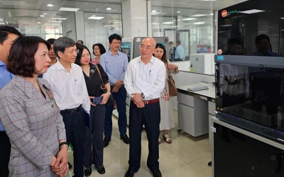 Quảng Ninh tiếp tục đẩy mạnh giám sát phòng, chống dịch, chăm sóc sức khoẻ ban đầu