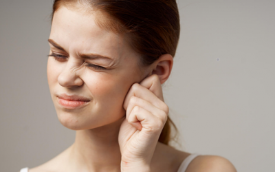 Nguyên nhân mụn ở tai và cách khắc phục