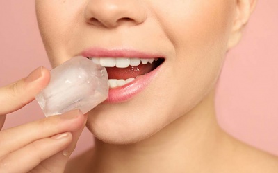 Nha sĩ cảnh báo những thói quen xấu gây hại cho răng