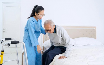 Liệt nửa người do đột quỵ não có phục hồi được không?