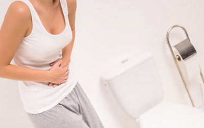 Đau và nóng rát khi đi tiểu cảnh báo điều gì?