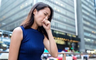 Ho khan kéo dài và giải pháp cải thiện tại nhà