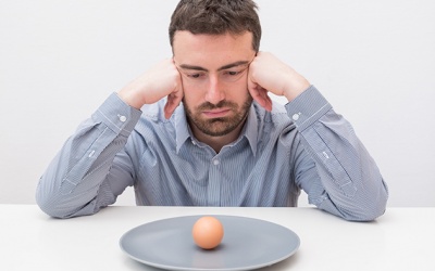 Người bệnh mỡ máu cao có phải kiêng trứng hoàn toàn?