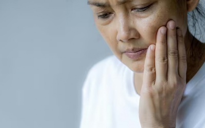 3 dấu hiệu ở miệng cảnh báo thiếu vitamin B12